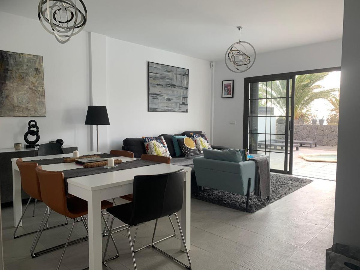 Modern Villa With Sea Views Costa Teguise Exterior photo