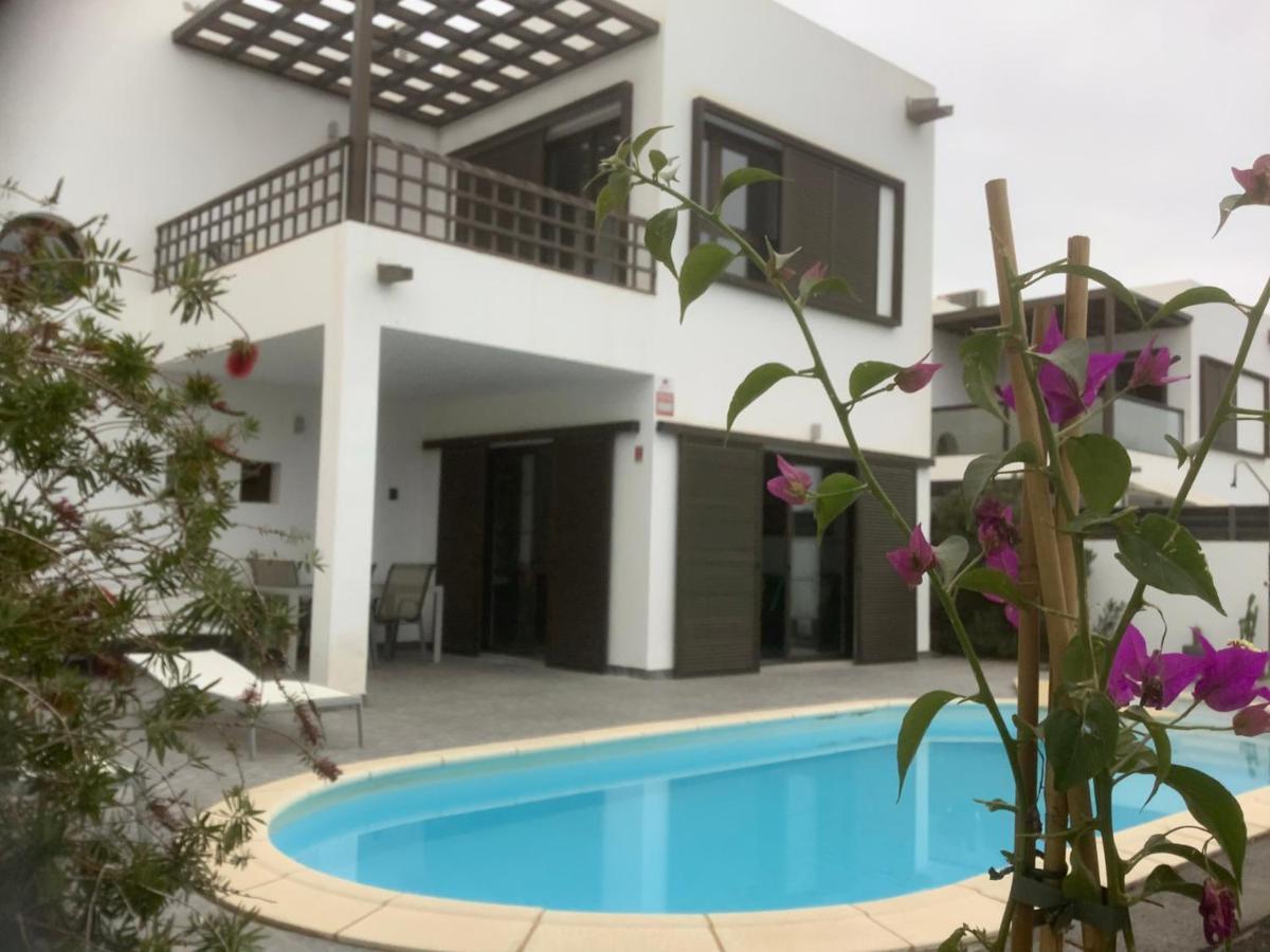 Modern Villa With Sea Views Costa Teguise Exterior photo